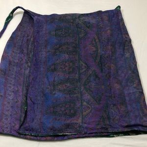 Reversible wrap skirt